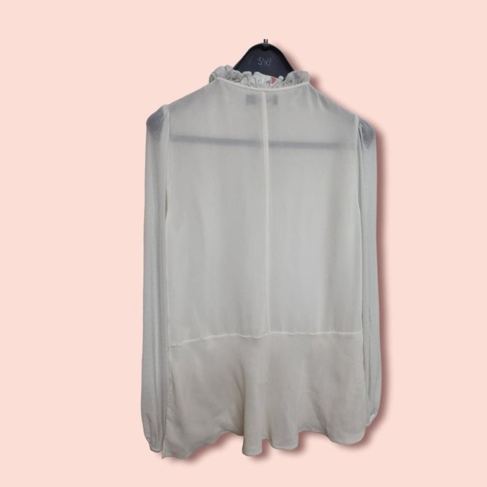 Me + em cream silk blouseUk 12Spotted chiffon sleeve. - Picture 2 of 5